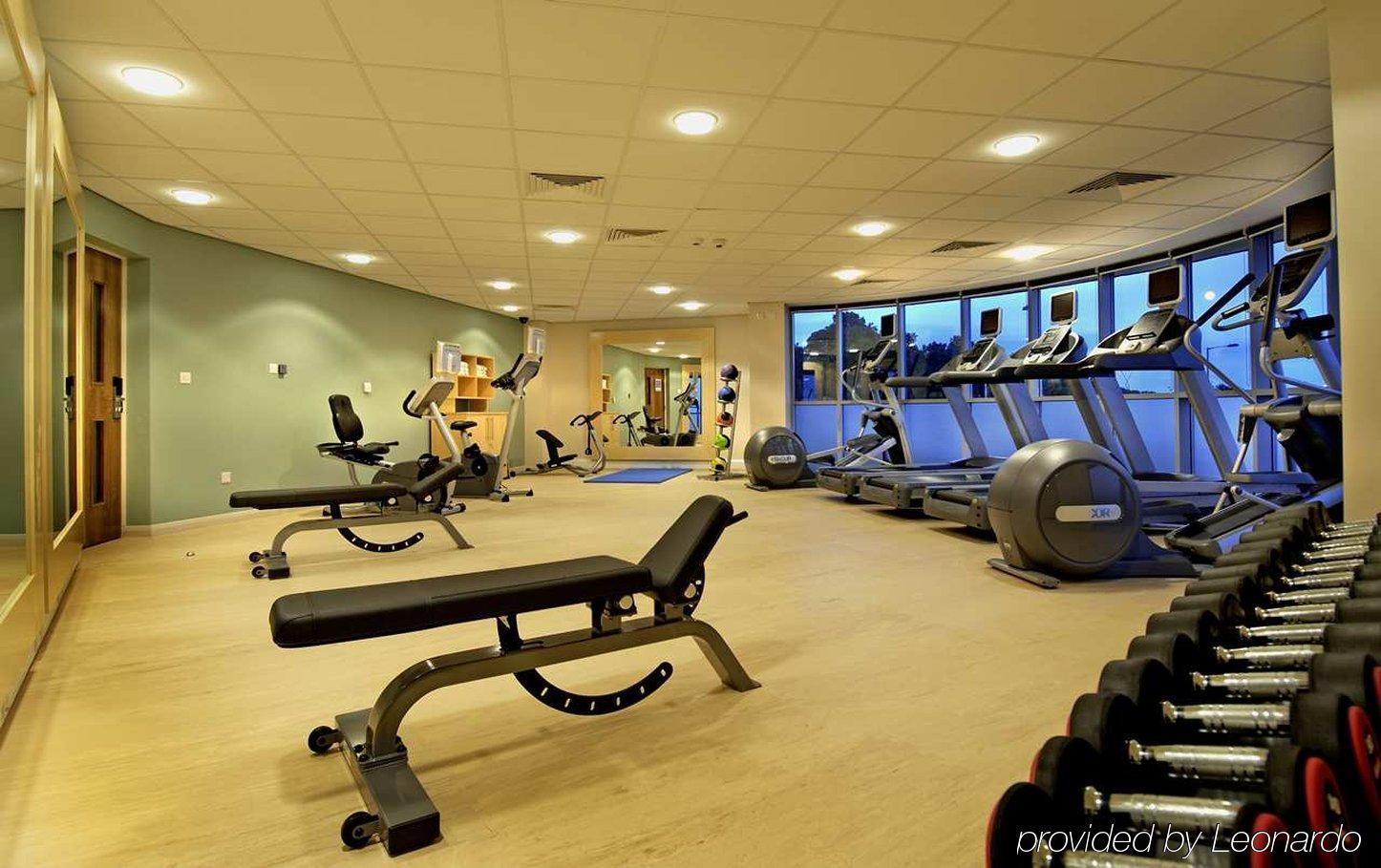 Hotel Doubletree By Hilton Gurugram Baani Square à Gurgaon Facilités photo